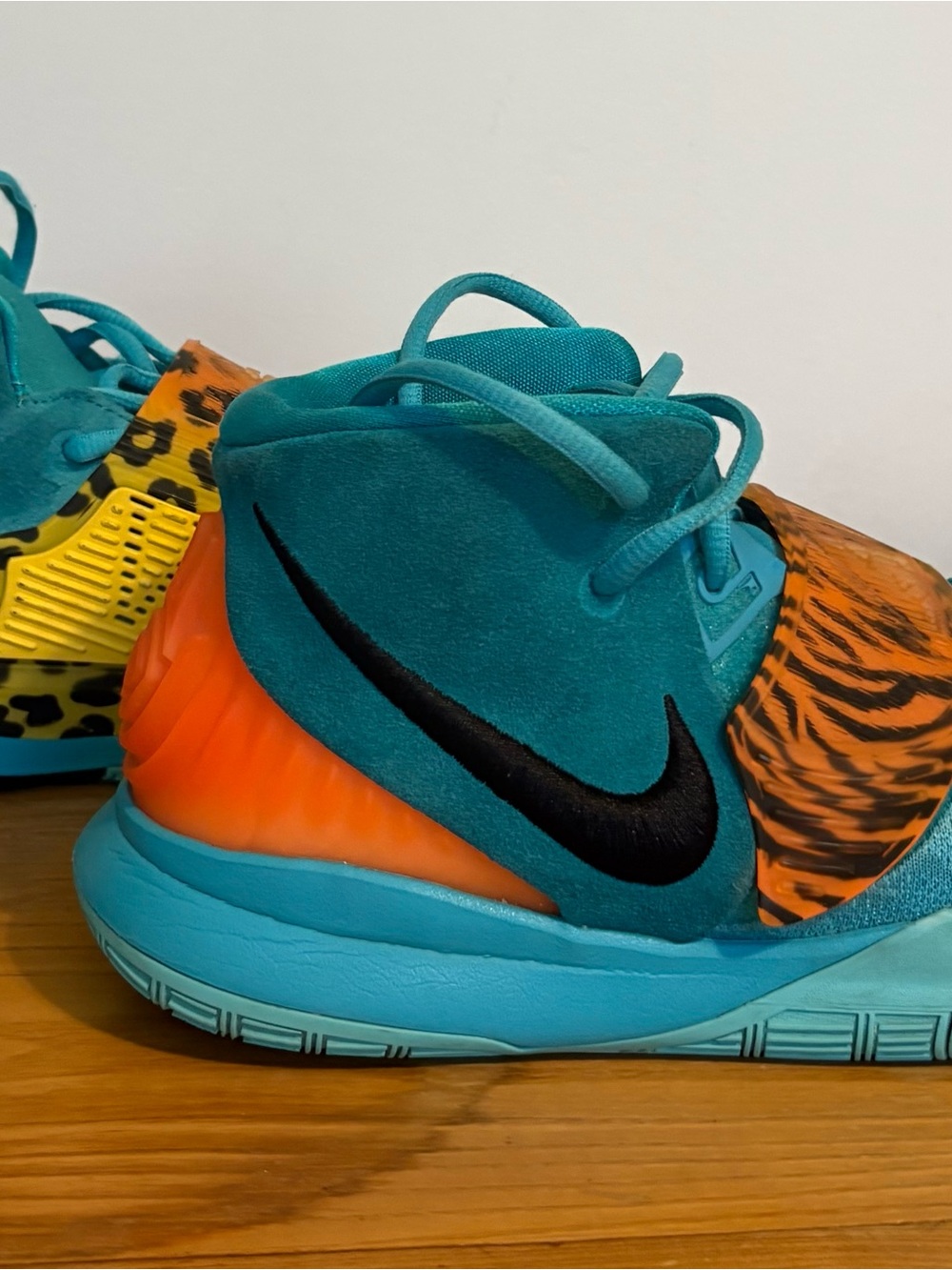 Nike Kyrie 6 Kids 6.5Y Blue/Orange Animal Print Sneakers BQ5599-300 - Picture 2 of 16